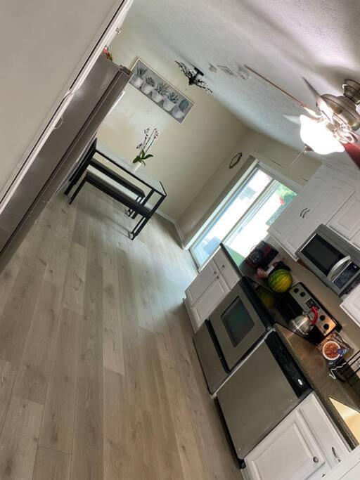 Cheerful 3-Bedroom 3Bath With Fire Pit And Patio Hampton Exterior photo