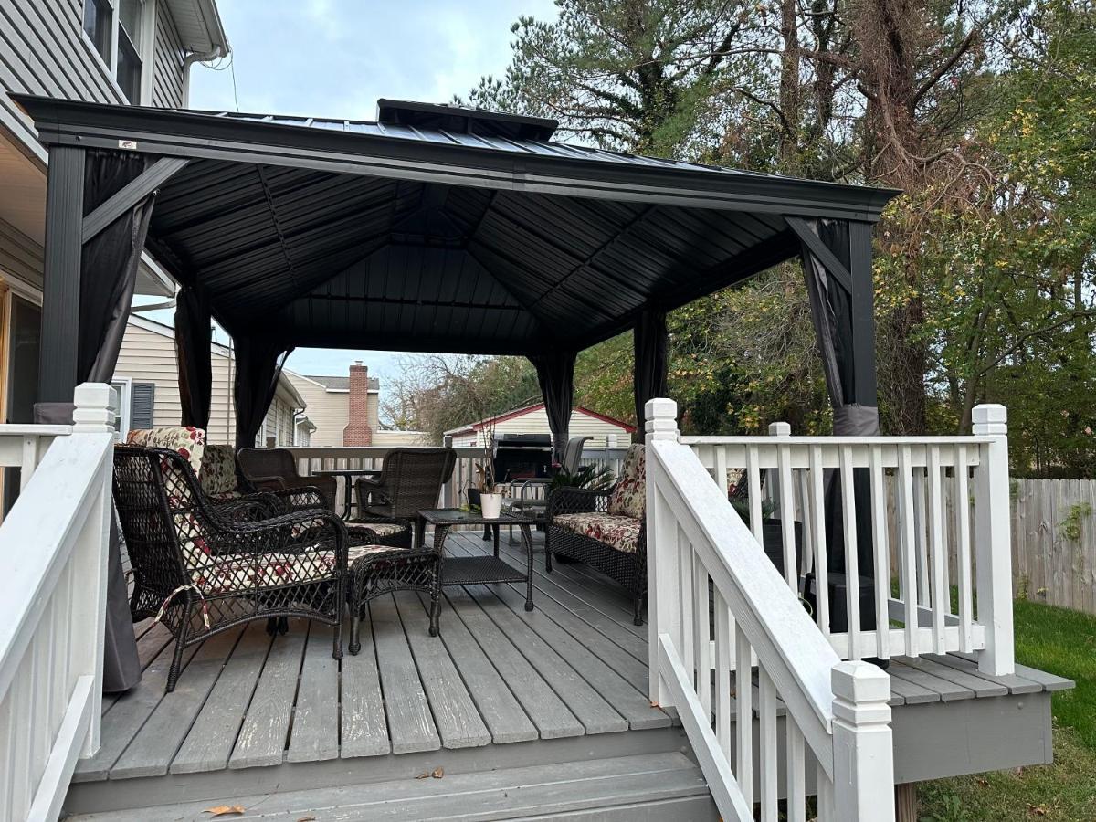 Cheerful 3-Bedroom 3Bath With Fire Pit And Patio Hampton Exterior photo